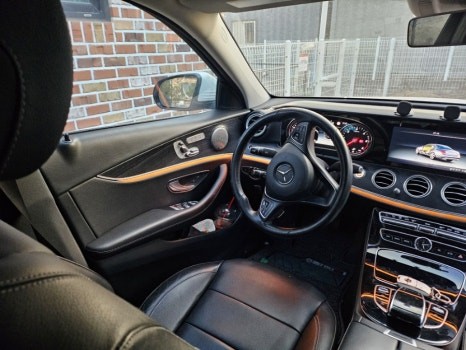 e220d광량업 벤츠광량업 w213광량업 w213송풍구엠비언트 w213전동부메스터 벤츠액티브엠비언트 w213액티브엠비언트 e220선글라스등 e클래스광량업 출장엠언트 벤츠광량업
