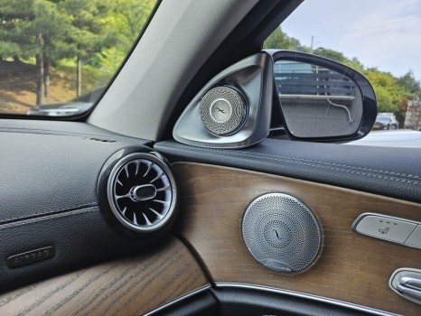 w213엠비언트 벤츠송풍구엠비언트 e클래스송풍구엠비언트 w213전동부메스터 벤츠4D전동부메스터 출장시공엠비언트 출장엠비언트 e300송풍구엠비언트 / 부천, 수도권 출장