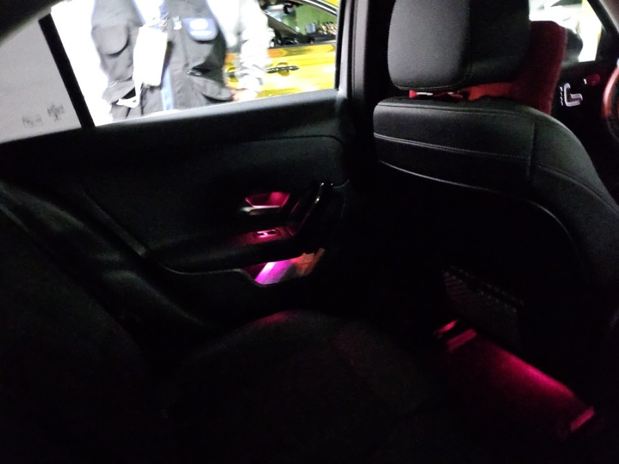 a200엠비언트 a220엠비언트 cla엠비언트 출장시공 벤츠송풍구 송풍구엠비언트 gla엠비언트 부천송풍구엠비언트 interiorled 전동부메스터 w177 