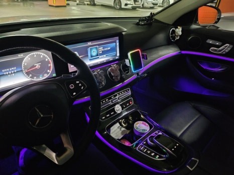 e300엠비언트 벤츠송풍구 e300도어라이트 w213엠비언트 w213e300전동부메스터 벤츠4D전동부메스터 출장시공벤츠 출장엠비언트 e220송풍구엠비언트