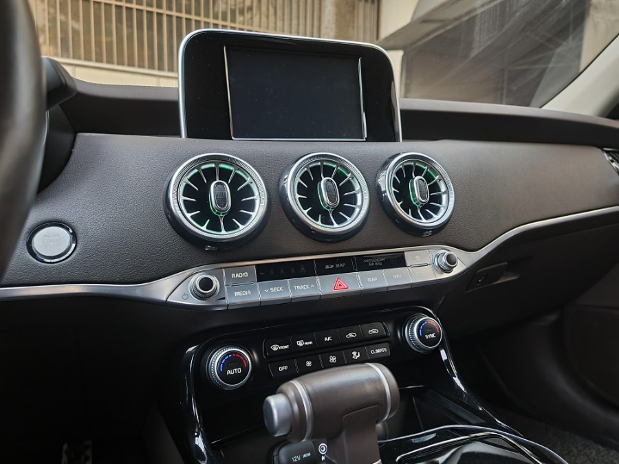 스팅어엠비언트 마이스터엠비언트 올뉴엠비언트 벤풍구 더뉴엠비언트 순정연동 과속연동 RGB DMX아크릴 비노출 엠비언트 순정연동 과속연동 출장시공엠비언트 수도권출장시공엠비언트 / 부천, 수도권 출장