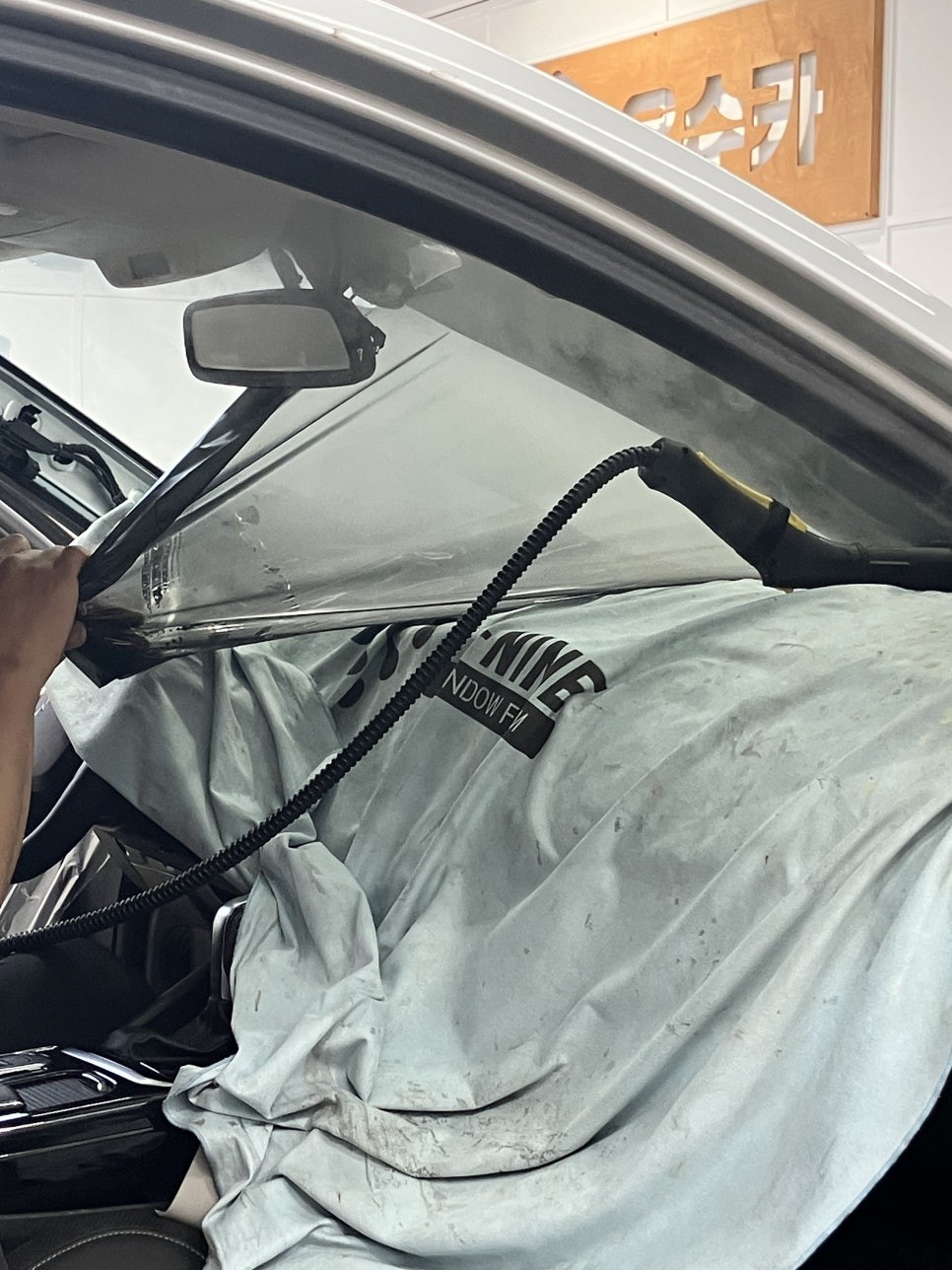 김제 우수카/김제 썬팅] SM6 썬팅 재시공 후기 LIVABLE 전면 30% / 측·후면 10% 시공! / 김제시 요촌동 | 오늘의카  - 튜닝,정비 시공후기 모음 앱