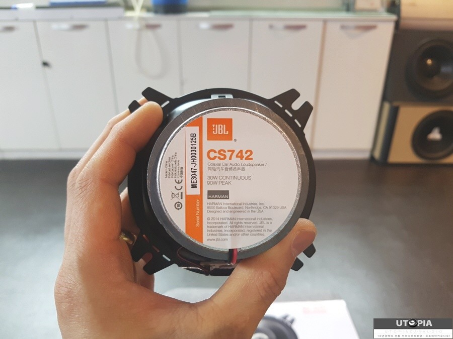 울산카오디오작업,   현대자동차 싼타페DM JBL 4인치     센터스피커 장착