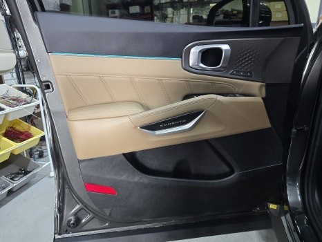 더뉴쏘렌토 MQ4 순정엠비언트 옵션이 없는 차량에 순정엠비언트 활성화 대구 순정엠비언트 전문점 카뷰티 / 대구 달서