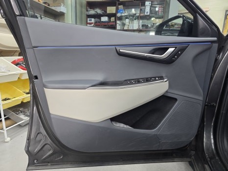 EV6 순정엠비언트 옵션이 없는 차량에 순정활성화엠비언트 대구 순정엠비언트 전문점 카뷰티 / 대구 달서