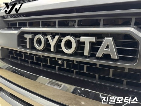 파주 도요타 툰트라 안드로이드 올인원 네비게이션 모니터, 어라운드뷰 설치장착 튜닝 시공 (일산 김포 양주 의정부 동두천)