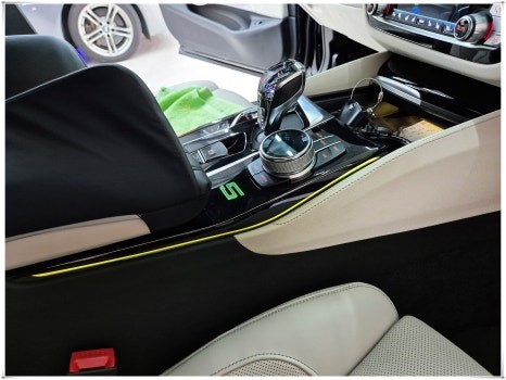bmw 액세서리 550i 센터 콘솔 엠비언트로 실내 인테리어 업그레이드 광주엠비언트 최고급 퀄리티