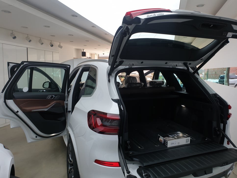 BMW X5 신차패키지 #1. 썬팅시공은 솔라가드새턴으로 아우토스턴에서 시공합니다