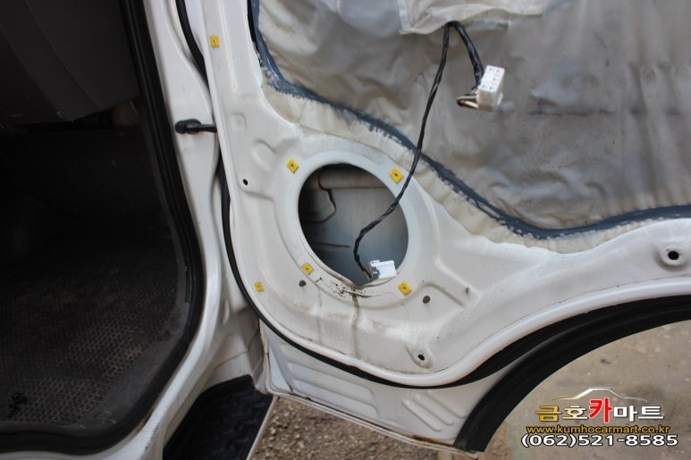 포터2 전면과 측후면 썬팅 시공과 오디오 스피커 교환 설치해드림 / 광주 북구, 서구, 남구, 동구