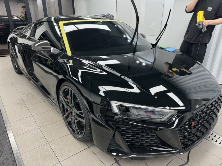 아우디 R8 전면부 PPF, 윈드쉴드 (엑소쉴드) 시공  ( 마포구 PPF , 마포구 랩핑 ) < 코션 마포점 > / 서울 마포, 서대문, 영등포, 은평