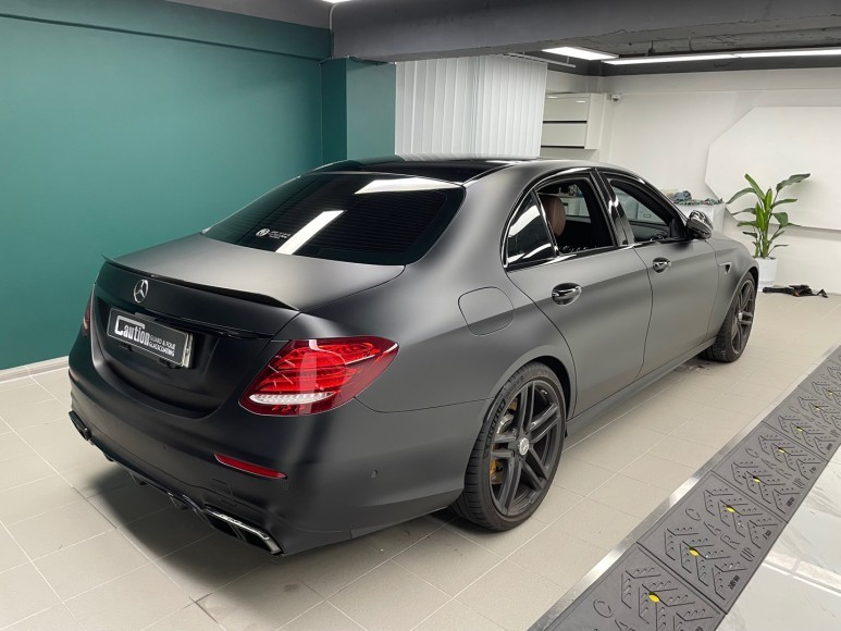 벤츠 AMG E63 무광블랙 랩핑, 크롬죽이기 ( 용산 마포구 여의도 랩핑 PPF ) < 코션 마포점 >