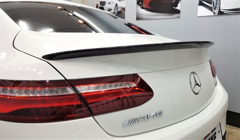 벤츠 E-CLASS E450쿠페 ( C238) 리어스포일러 시공 by 디케이튠 / 서울 중랑구