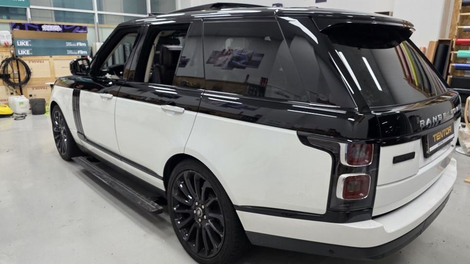 레인지로버 보그, 블랙PPF 듀오톤으로 앞도적인 존재감 완성