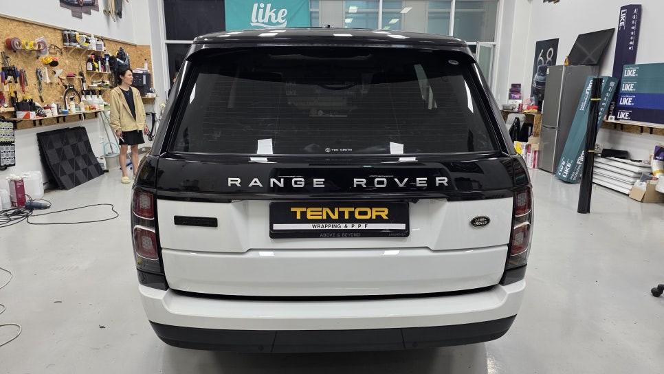 레인지로버 보그, 블랙PPF 듀오톤으로 앞도적인 존재감 완성