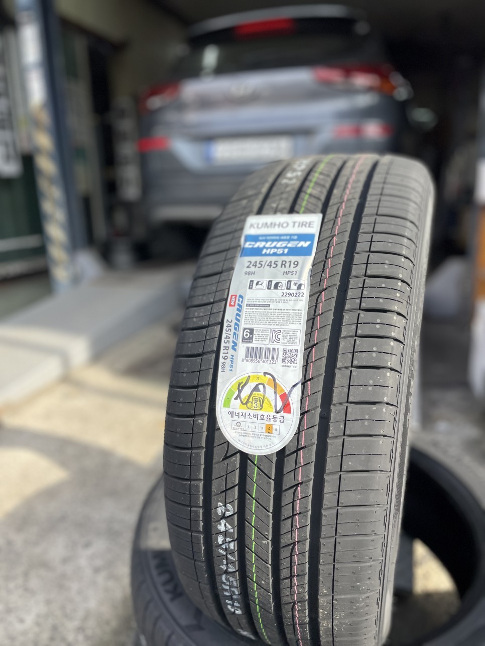 현대 올 뉴 투싼 가솔린 1.6 터보 2WD 프리미엄 19인치 순정휠 다이아몬드컷팅휠 타이어교체 광주타이어 245/45 R19 HP51 광주타이어잘하는곳 광주금호타이어 / 광주 북구 유동