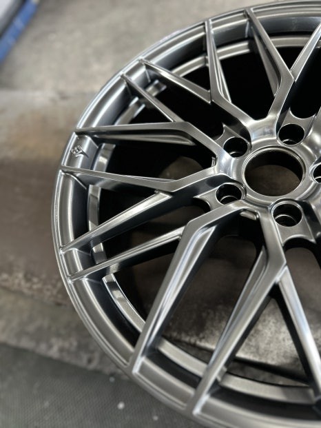 현대 더뉴그랜저 IG 사제휠 19인치 광주 휠도색복원 휠스크래치복원 휠상처복원 휠수리 휠도색잘하는곳 휠복원추천 광주타이어추천 / 광주 북구 유동