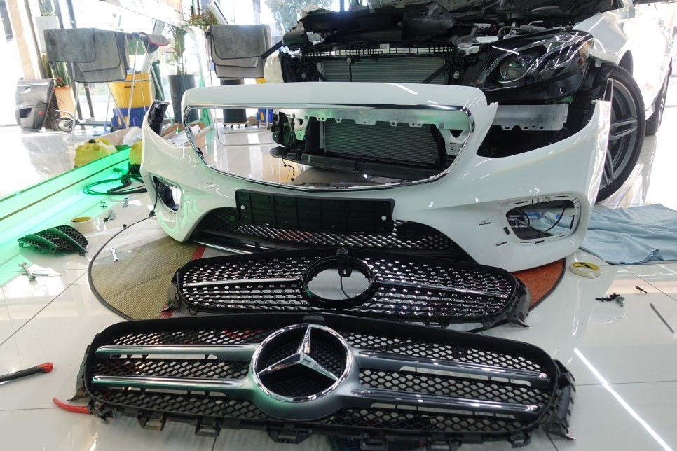 벤츠 W213 E300 AMG라인 다이야몬드그릴 장착도 역시 솔라가드프리미엄 진주점 / 진주시 상대동