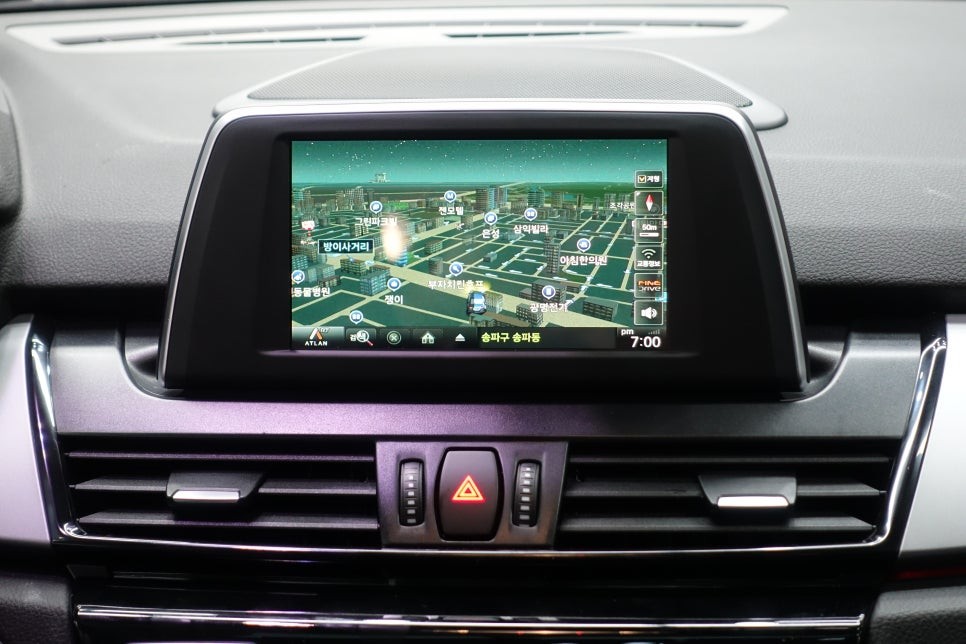 진주 BMW 엑티브투어러 네비게이션 PPF 생활보호패키지 전문샵 썬팅 파인드라이브 / 진주시 상대동