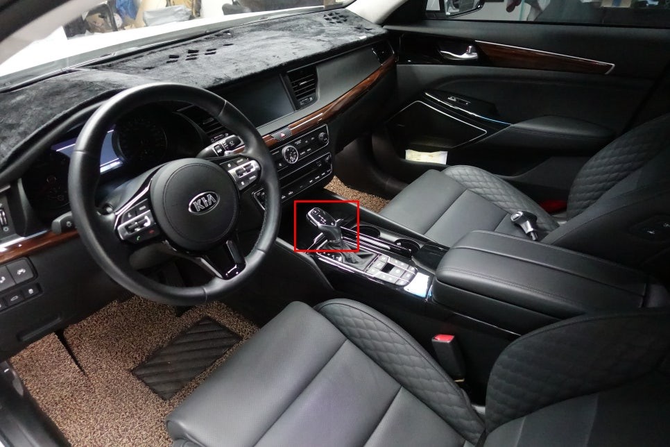 진주에서 에쿠스기어봉 장착하려면 솔라가드프리미엄 진주점으로!! (더뉴K7편) / 진주시 상대동