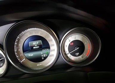 벤츠 C207 E400 쿠페 휠복원 및 하이퍼실버 분채도장 휠도색 리더스휠