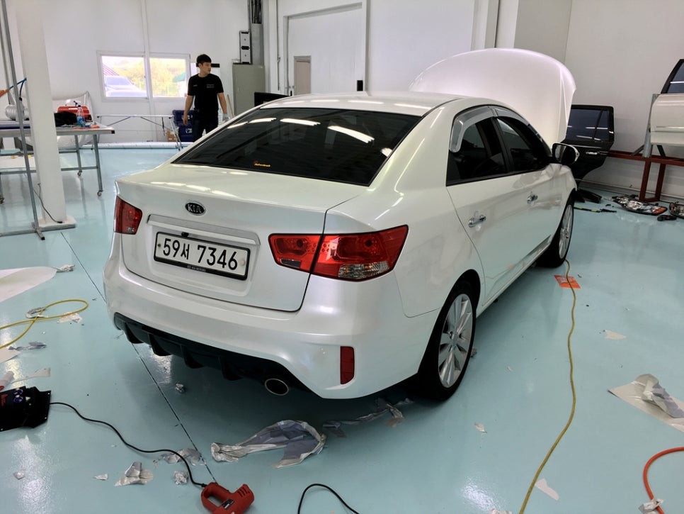 Kia Forte White Pearl Full Wrapping