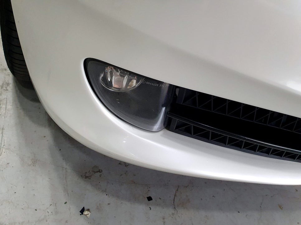 BMW 5GT 화이트펄 전체랩핑 + 크롬죽이기 +  실내랩핑, 모든 랩핑을 완성하다.