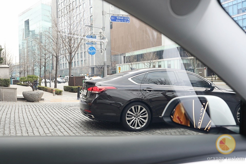 테슬라 모델 3, 세인트 아모 써밋으로 시공한 색감 감상해 보세요.