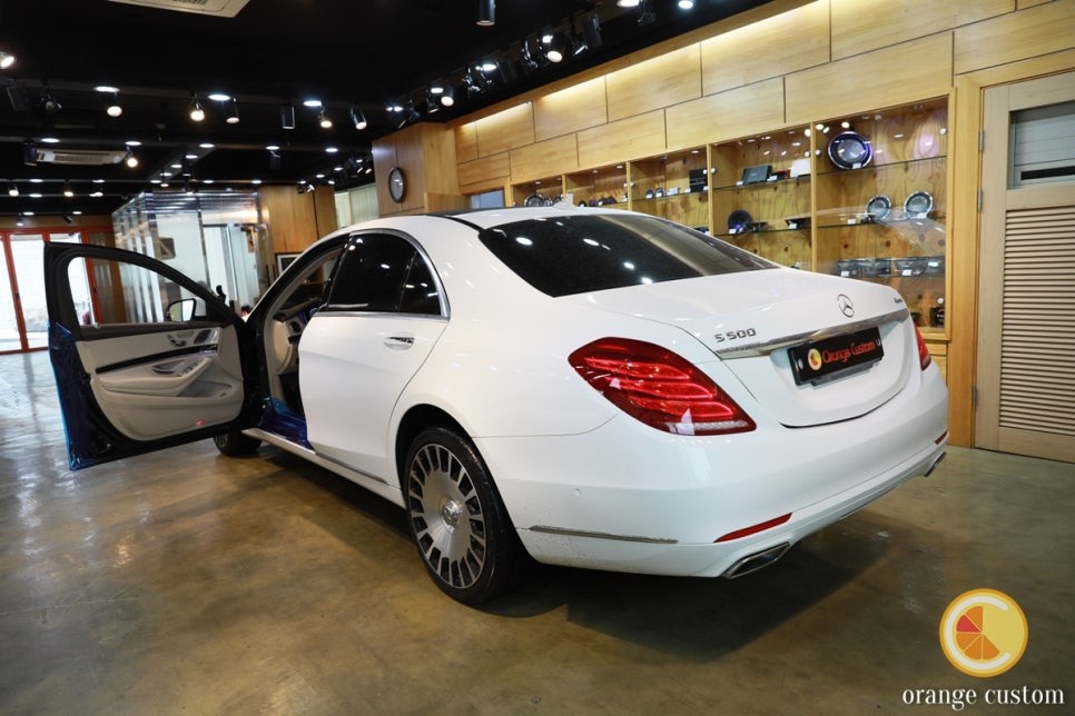 벤츠 S500 선물로 주는 3d 부메스터 전동커버는 어떤 느낌?