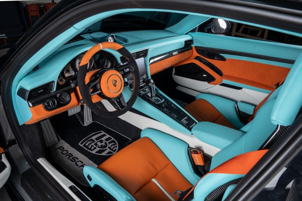 포르쉐 911 GT2 RS 인테리어 꾸미기 + 민트와 오렌지로 화려하게 꾸며본 자동차 실내 / 고양 덕양구
