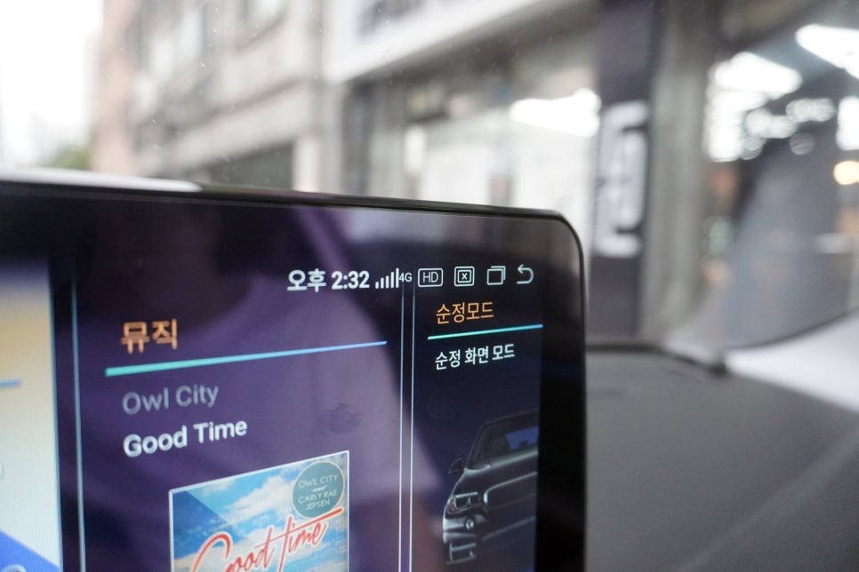 BMW 120D 상단 매립  내비게이션 탈거후 12.3인치 안드로이드모니터 올인원 교체 후방카메라 연결 시공
