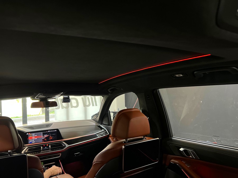 BMW X7 루프 엠비언트.