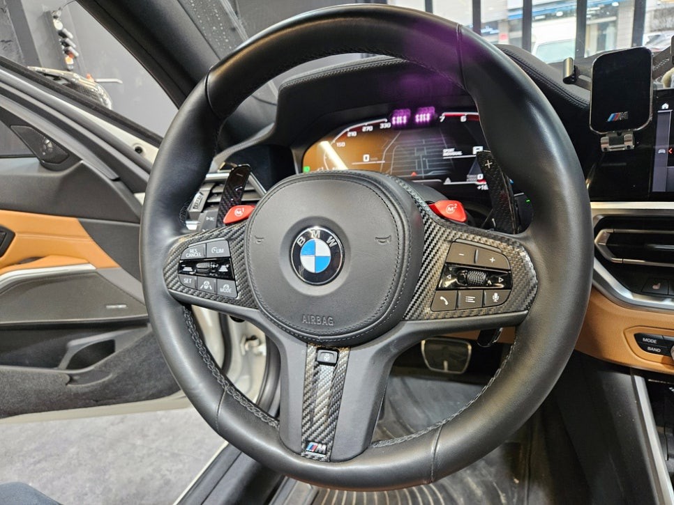 BMW 3시리즈 M1M2 버튼 + 카본 핸들 + 패들시프트 G20