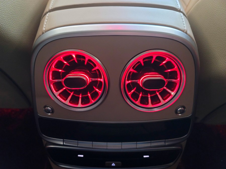 벤츠 W222 S클래스 7컬러 송풍구 엠비언트 세트. 순정 7컬러 지원하는 엠비언트.