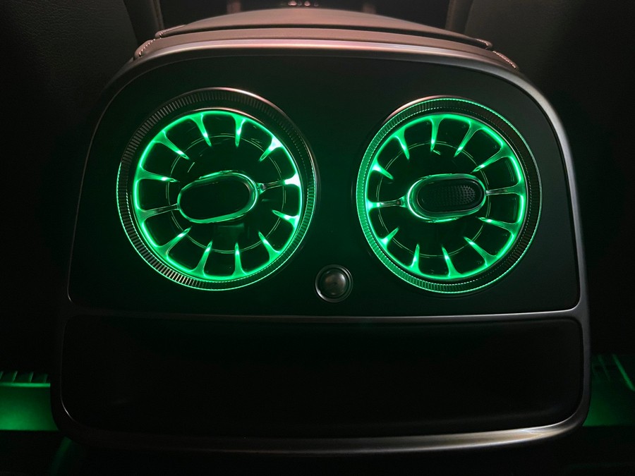 벤츠 W222 S63 AMG 쿠페 송풍구 터빈 엠비언트. 엠비언트 송풍구로 인테리어 드레스업.