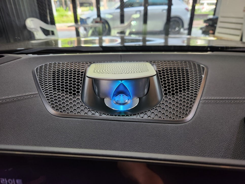 BMW G20 3시리즈 센터 스피커 업다운.