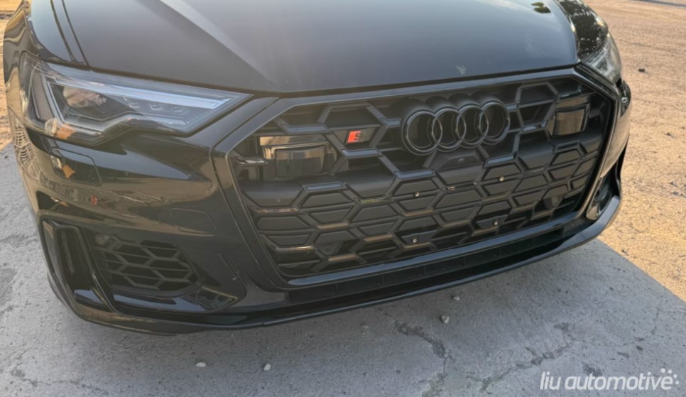 아우디 2025 타입 S6 블랙 그릴 안개등 교체.