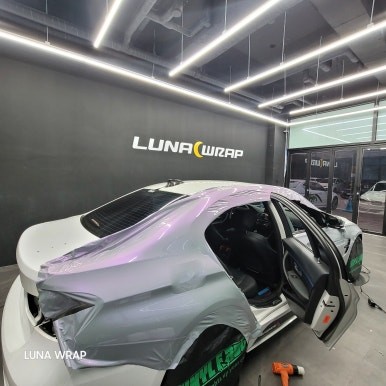 BMW 전체랩핑 또한 완벽한핏으로 시공할수있습니다.