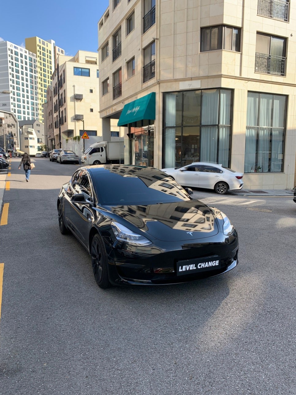 테슬라 모델 3 3m 유광 블랙 전체랩핑 시공기 / 서울 중랑구