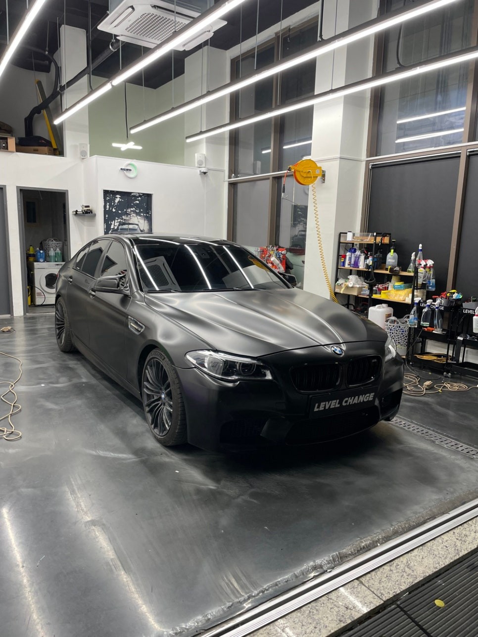 구리랩핑 bmw f10 5시리즈 에이버리 사틴 블랙 보험랩핑 / 서울 중랑구
