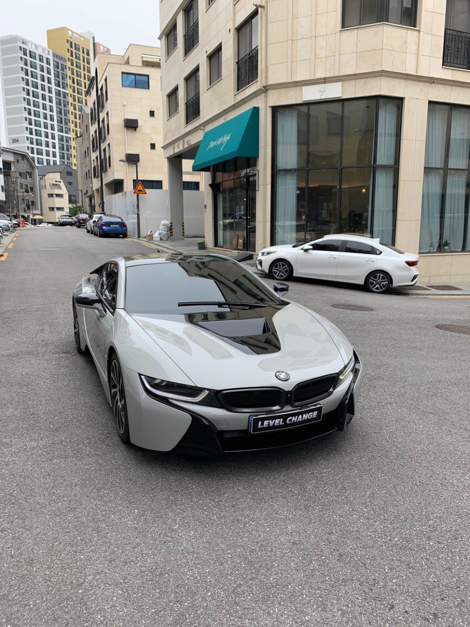 BMW i8 오토 벨벳 초크 그레이 전체랩핑 실내카본랩핑 / 서울 중랑구