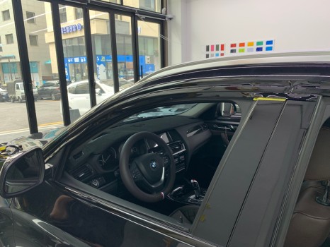 크롬죽이기 랩핑 / BMW / X4 (F26) / 서울 중랑구