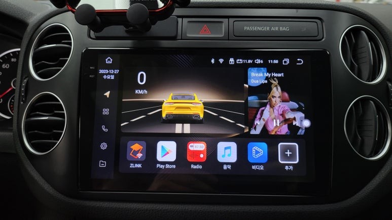 폭스바겐 티구안 안드로이드올인원 아이엠아이 9인치 설치 순정내비게이션 고장으로 탈거후 작업하였습니다.