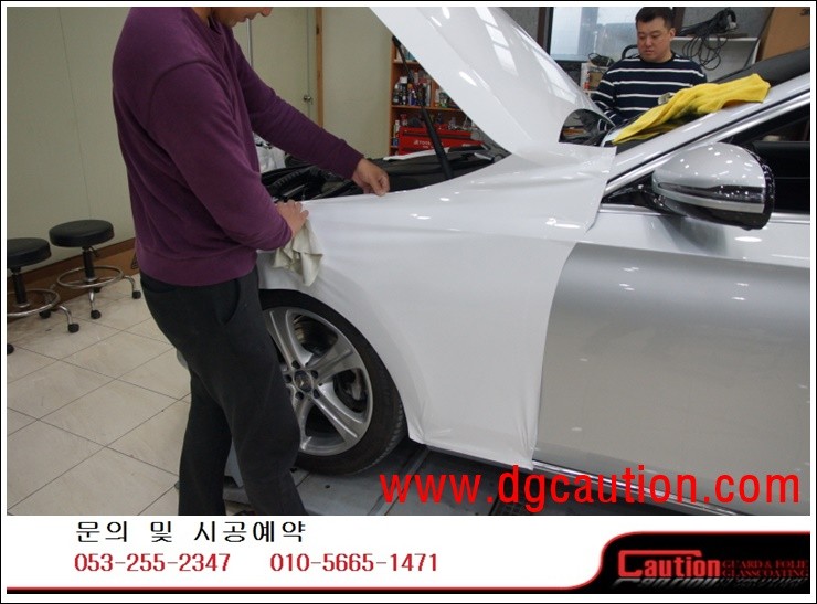 벤츠 E220D 전체 에이버리 화이트 및 루스프킨 시공입니다. #대구PPF #대구랩핑 #대구래핑 #대구카스킨 / 대구 수성구 황금동