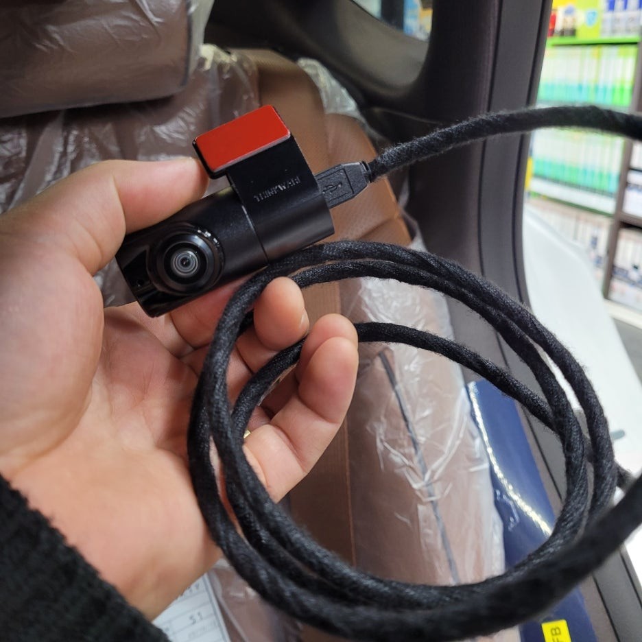 제네시스 G80 썬팅과 블랙박스를 한번에 신차패키지로! / 경기 화성 | 오늘의카 - 튜닝,정비 시공후기 모음 앱