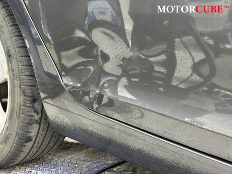 말리부수리 리어 도어 판금 도색으로 깨끗하게 / 마포구 성산동