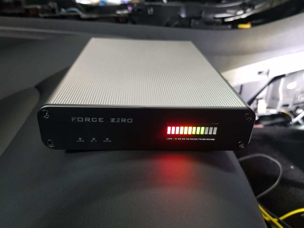 테슬라 모델3 파인뷰 LX-3000 블랙박스, 포스제로 테슬라 전용 보조배터리 장착까지 울트라 파워!!!