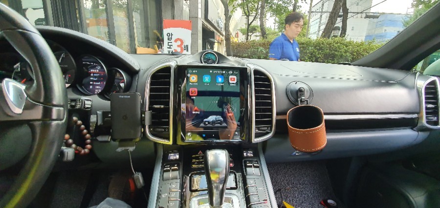 포르쉐 카이엔 안드로이드 올인원 장착 전문점은 어디??? 자동차전문점 오토갤러리지!!!