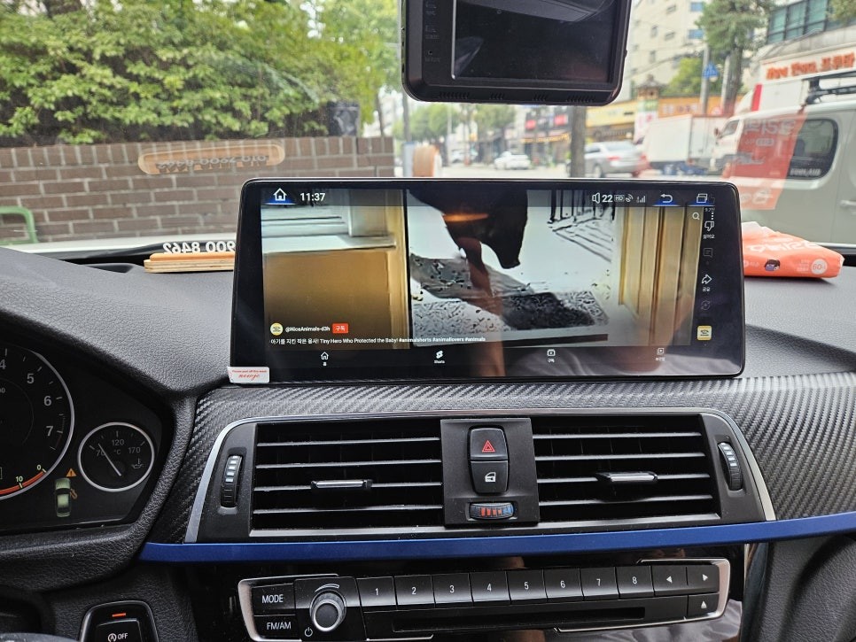 💡 “BMW F30, 순정감성 그대로 스마트하게!”🚗 12.3인치 안드로이드 올인원 장착 by 오토갤러리