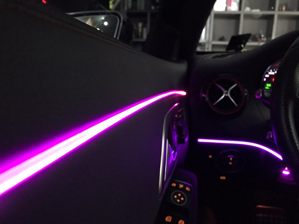 벤츠CLA45AMG 엠비언트라이트 무드등 벤츠CLARGB무드등 안산엠비언트 전문장착점 맨즈카스토리 / 안산,시흥,화성
