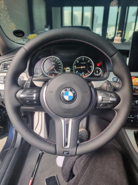 부산 BMW F10 520d M핸들 단일시공 생활코딩 / 전남 여수
